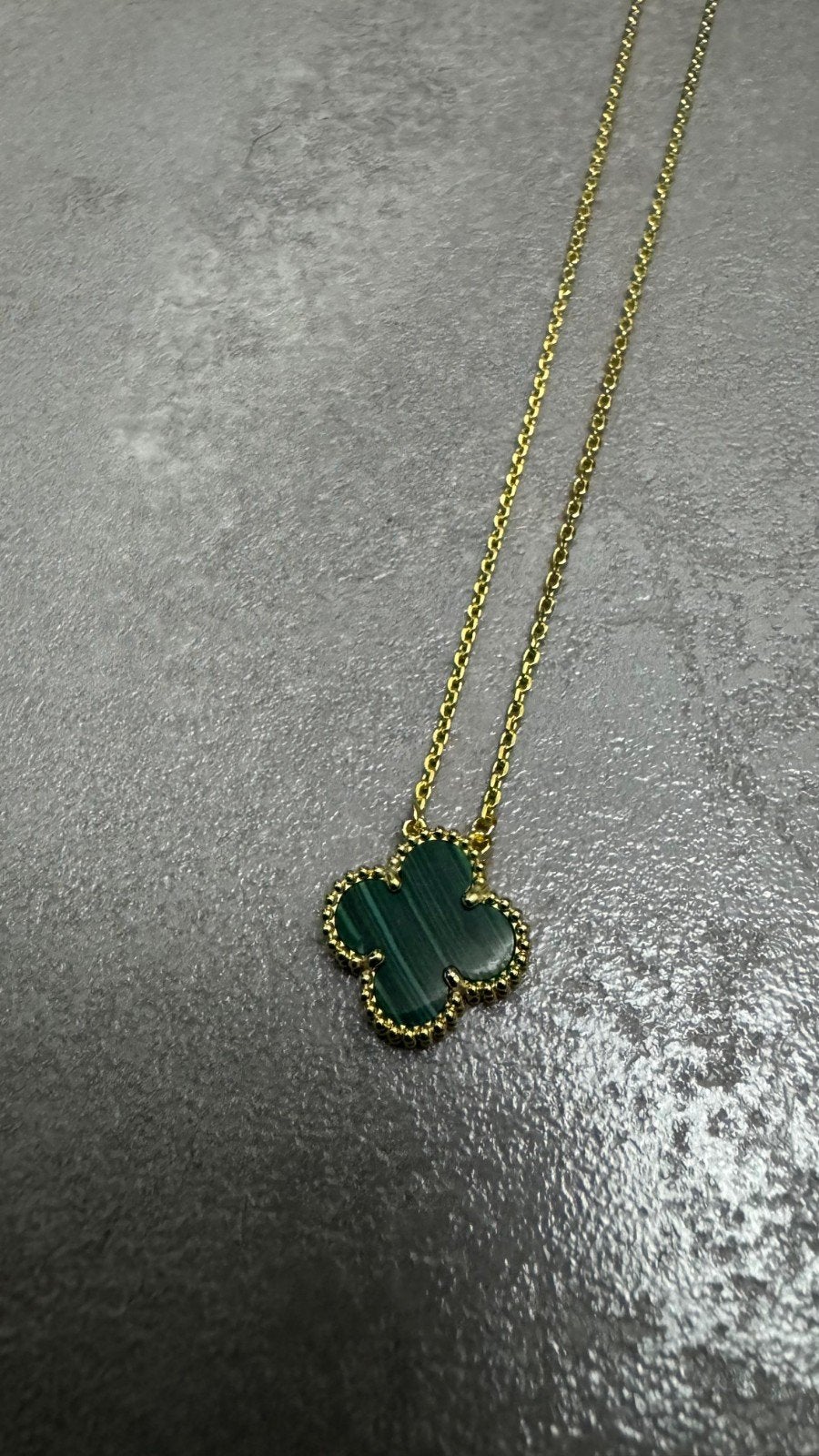 Clover halsketting ketting groen goud, Sieraden, Tassen en Uiterlijk, Kettingen, Verzenden, Nieuw, Goud, Overige materialen