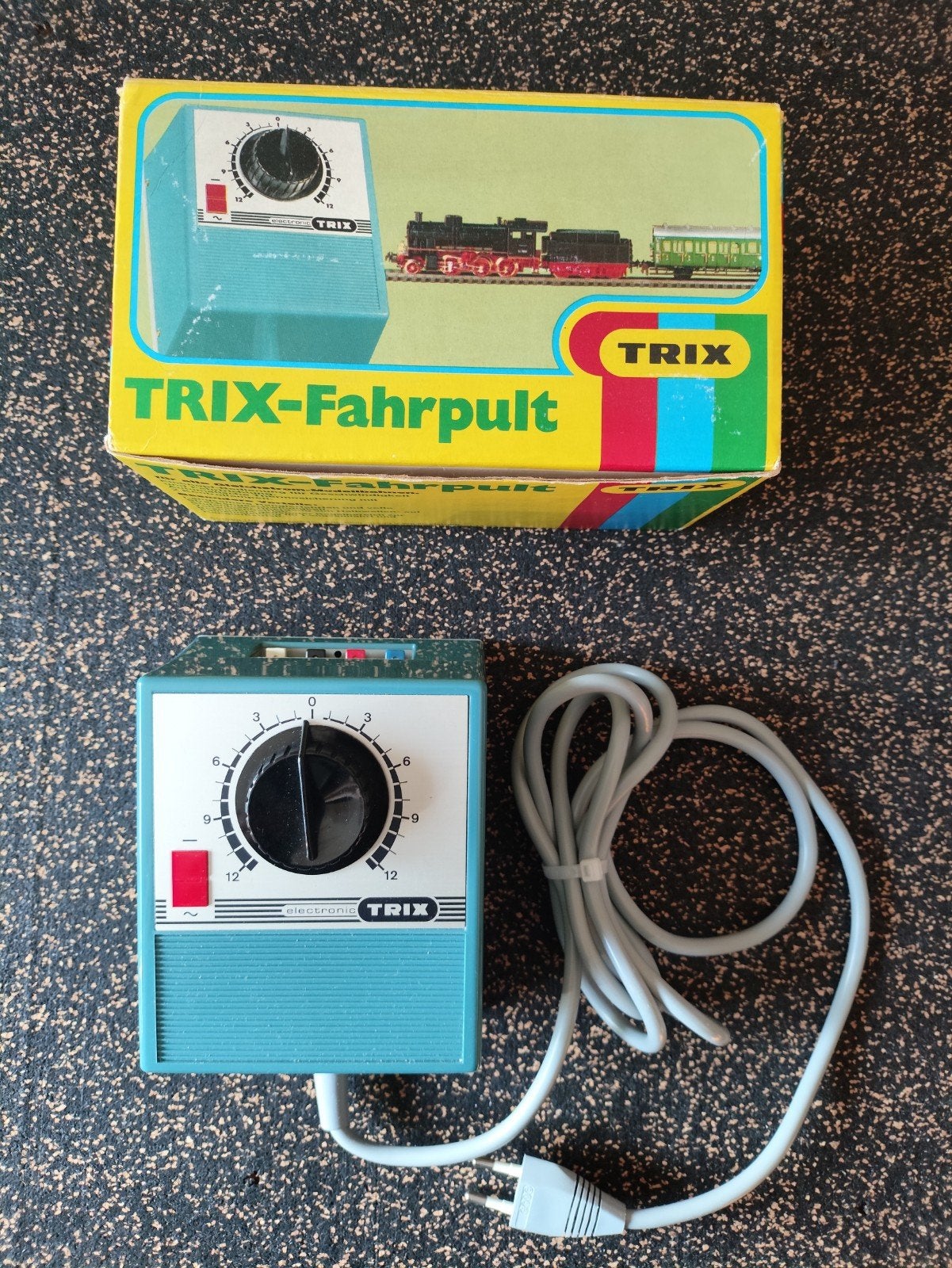 Trix trafo 's, Ophalen of Verzenden, Zo goed als nieuw, Gelijkstroom, Transformator of Voeding
