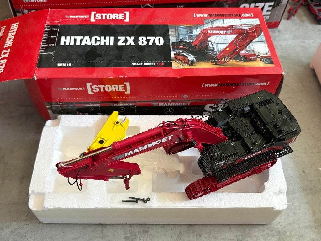 Mammoet Hitach ZX 870, Hobby en Vrije tijd, Modelauto's | 1:50, Ophalen of Verzenden, Zo goed als nieuw, Hijskraan, Tractor of Landbouw