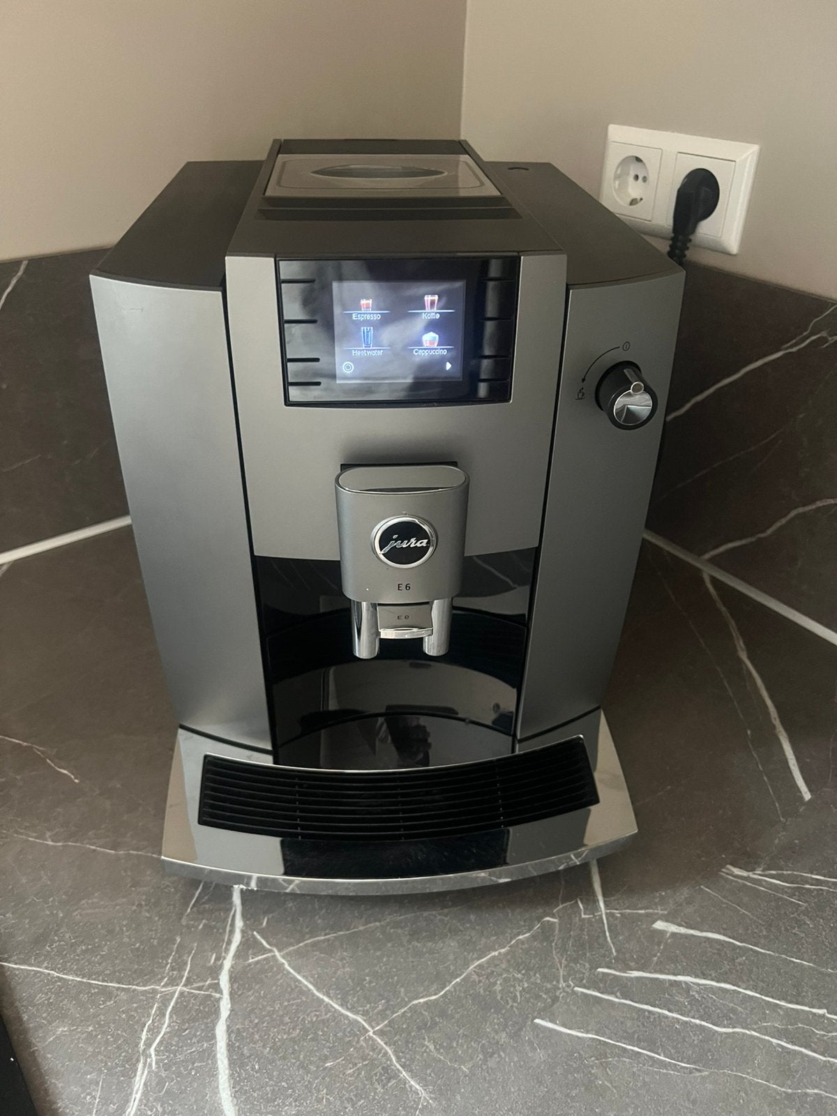 Jura E6 (EC) Dark Inox, Ophalen, Afneembaar waterreservoir, 10 kopjes of meer, Koffiemachine