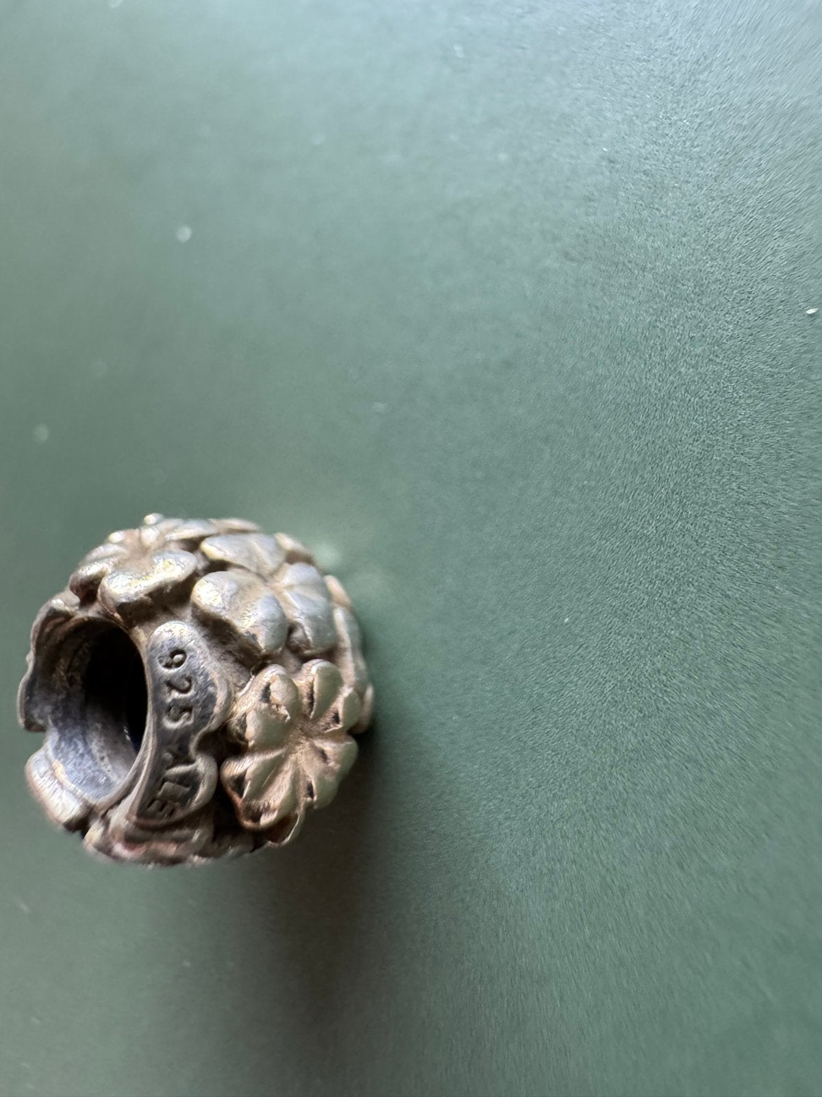 Pandora Zilveren bedel klavertje vier, Overige merken, Gebruikt, Ophalen of Verzenden, 1 bedel