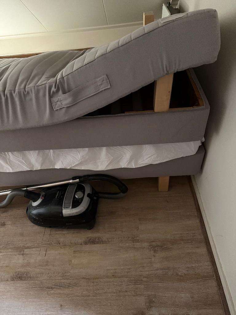 Bedden 2 stuks, Ophalen, Gebruikt, 90 cm, 200 cm