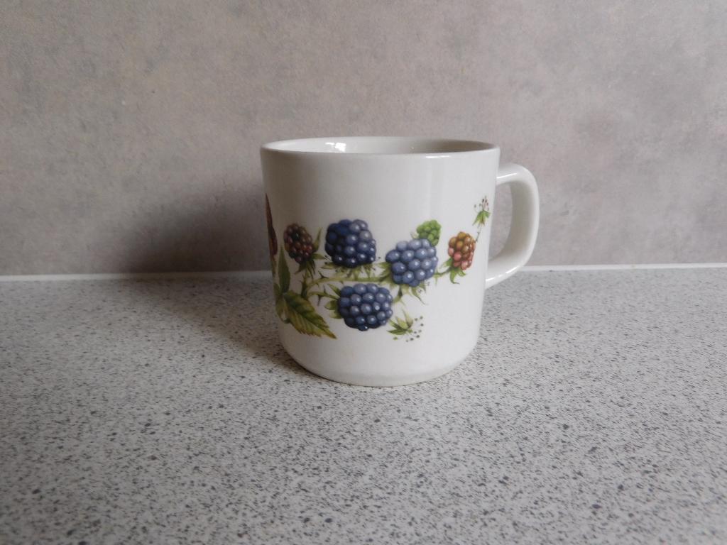 Mok Braam Bosvruchten Wedgwood Marjolein Bastin, Ophalen of Verzenden, Zo goed als nieuw, Overige stijlen, Kop(pen) en/of Schotel(s)