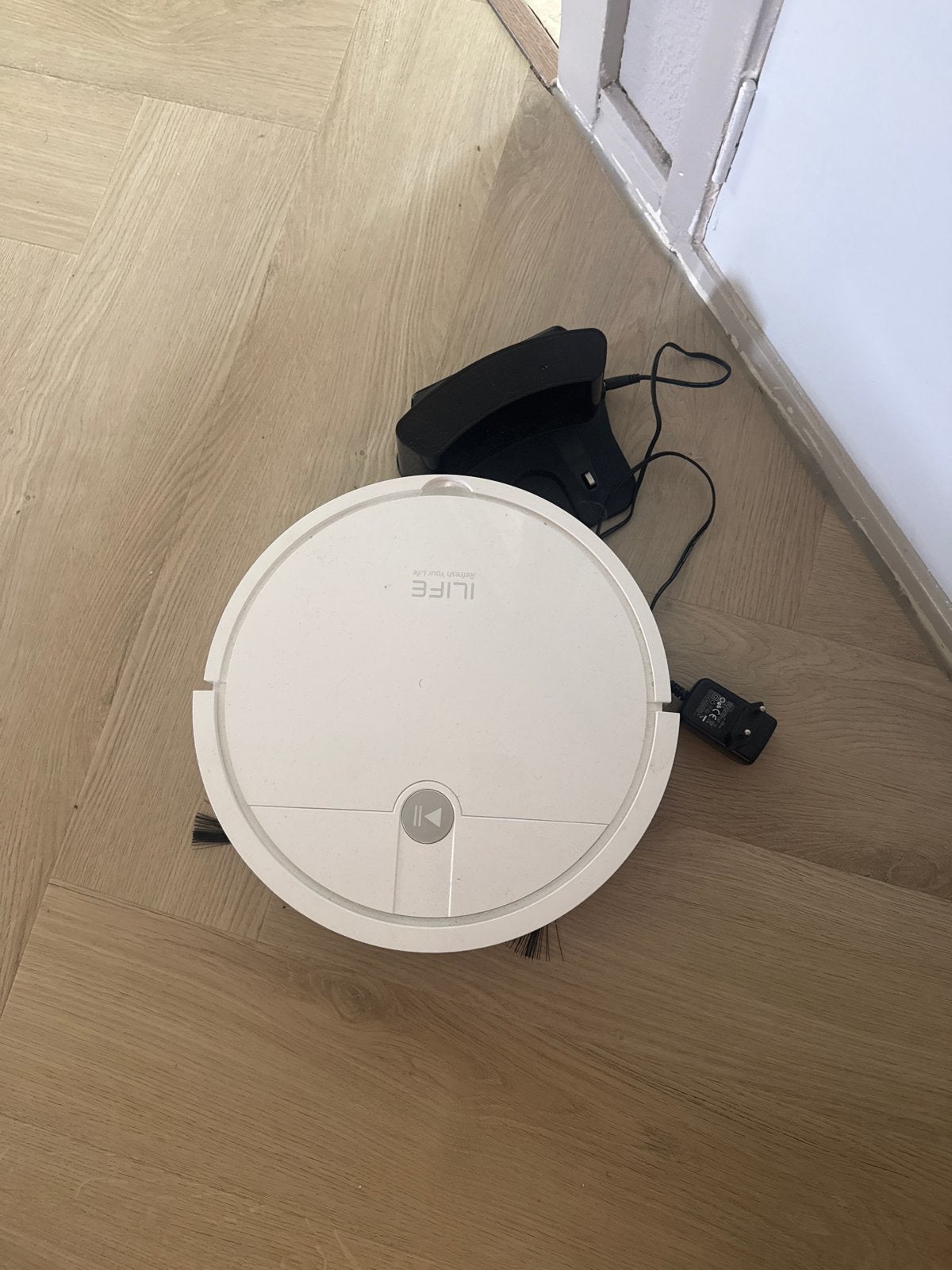ILIFE Robotstofzuiger - Wit, Zo goed als nieuw, Witgoed en Apparatuur, Ophalen, Overige merken, Zo goed als nieuw, Robotstofzuiger