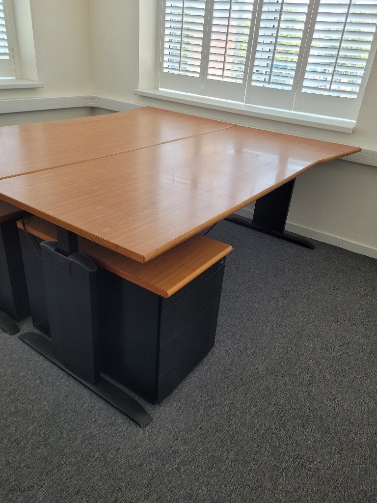 Bureau incl. laden blok zwart met houtkleurig blad, Ophalen, Zo goed als nieuw