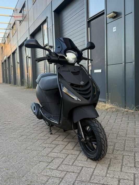 Piaggio Zip Mat Zwart 2016 Brom 45Km Full Option, Ophalen, Maximaal 45 km/u, Zip, Zo goed als nieuw