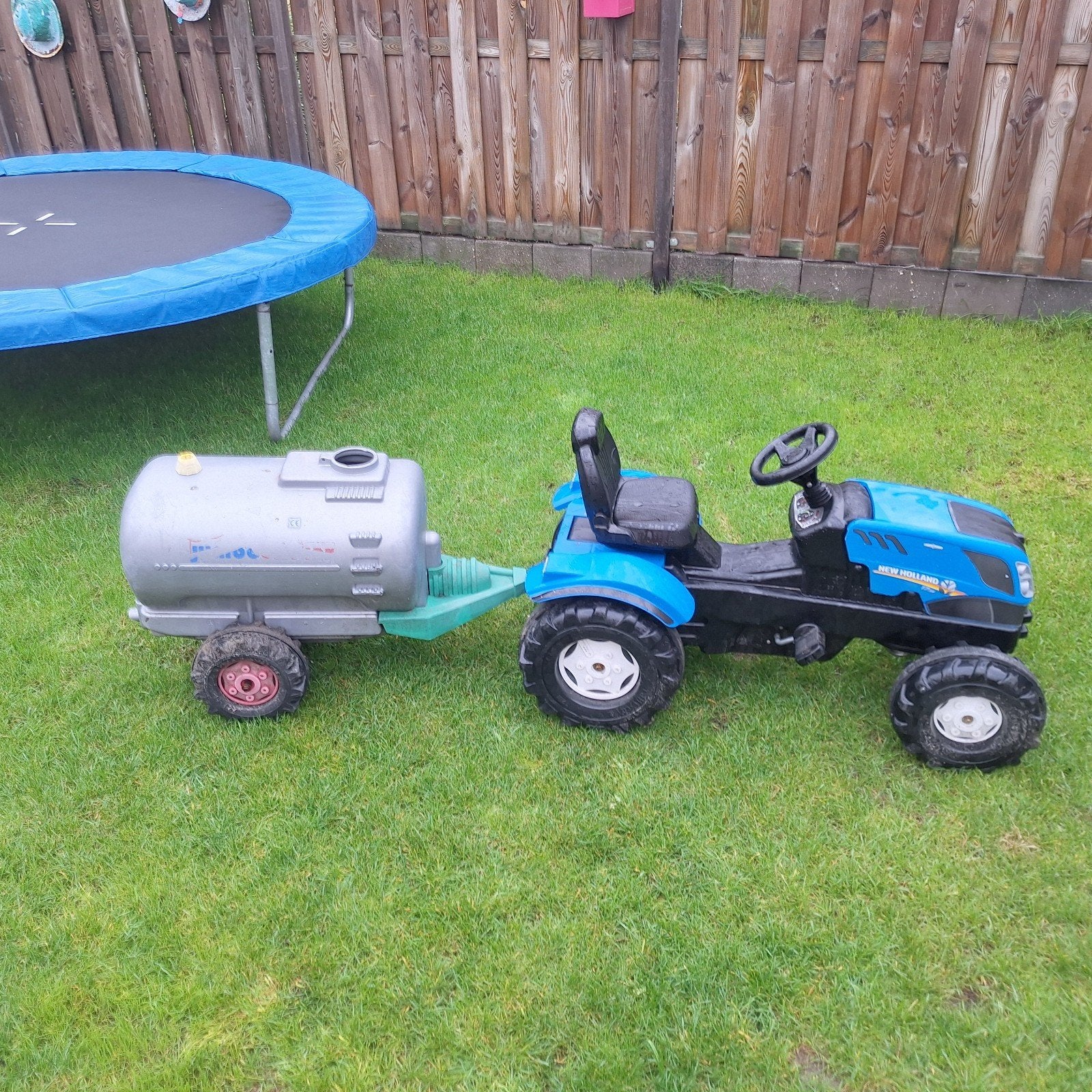 New Holland traptractor met aanhanger, Ophalen, Gebruikt, Trapvoertuig