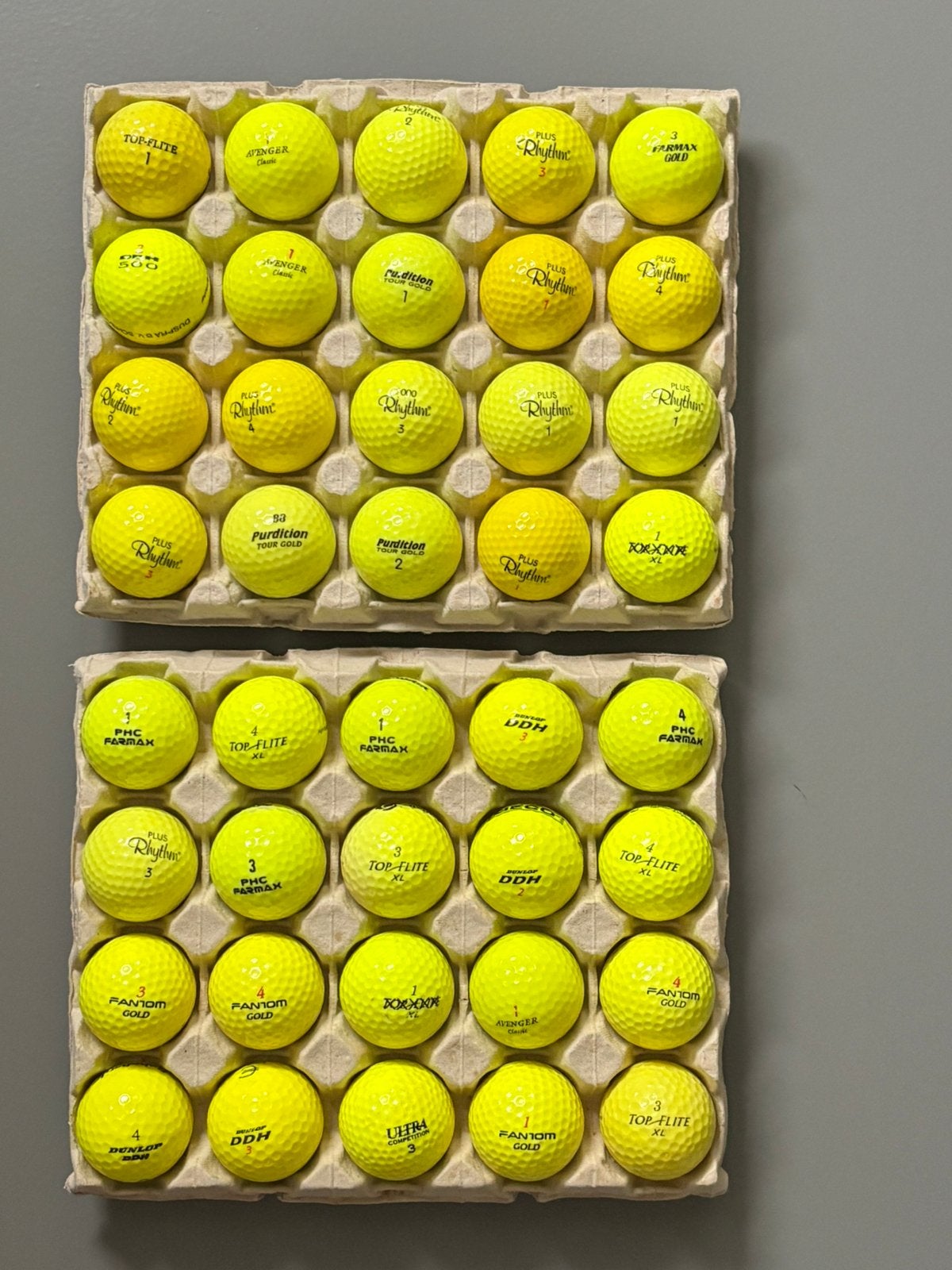 40 stuks gele golfballen (mix), Ophalen of Verzenden, Zo goed als nieuw, Bal(len)