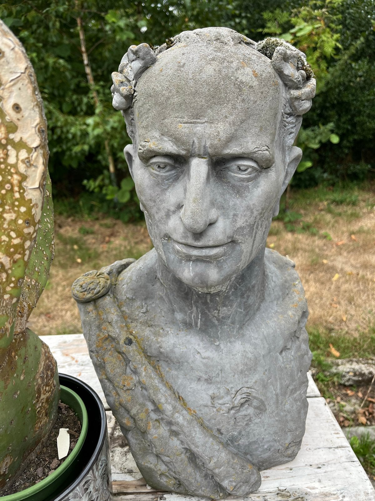 Loodzwaar betonnen tuinbeeld van Julius Caesar, Ophalen, Gebruikt, Beton, Mensenbeeld