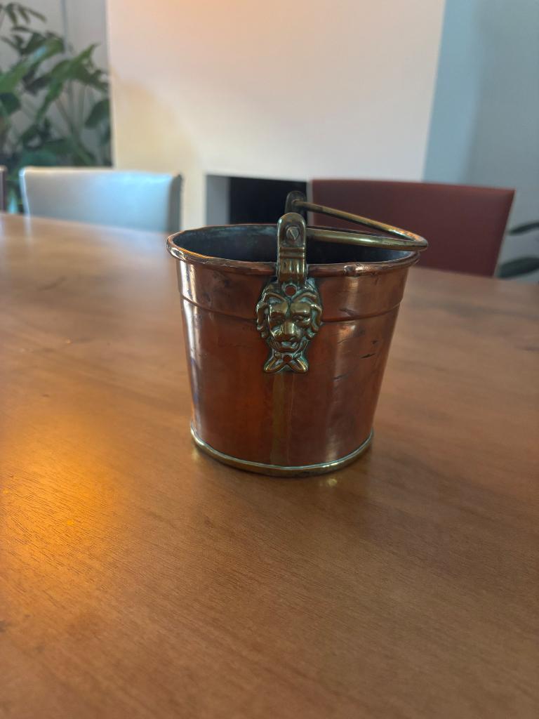 Kleine koperen bloempot, Ophalen, Koper