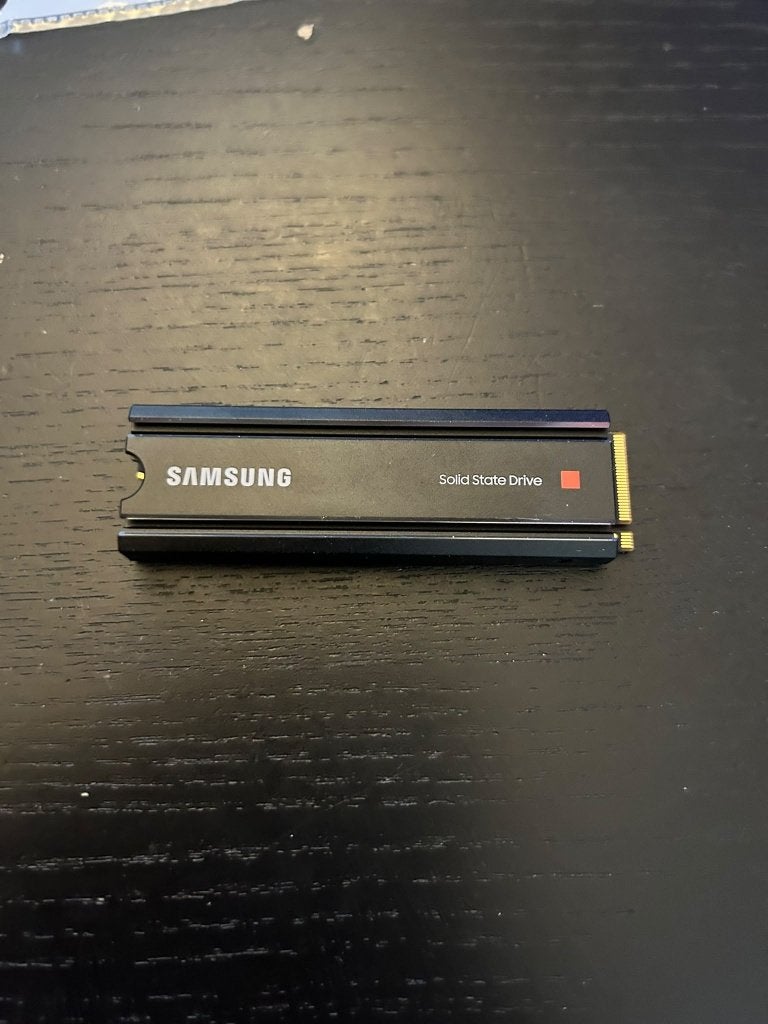 Samsung 980 PRO SSD 2TB met Heatsink voor PS5/PC, Computers en Software, Ophalen, Intern, 2TB, Console