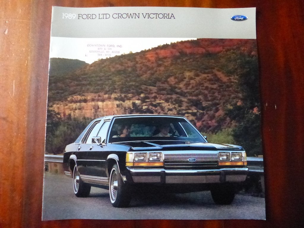 Ford LTD Crown Victoria 1989 brochure USA, Verzenden, Zo goed als nieuw, Ford