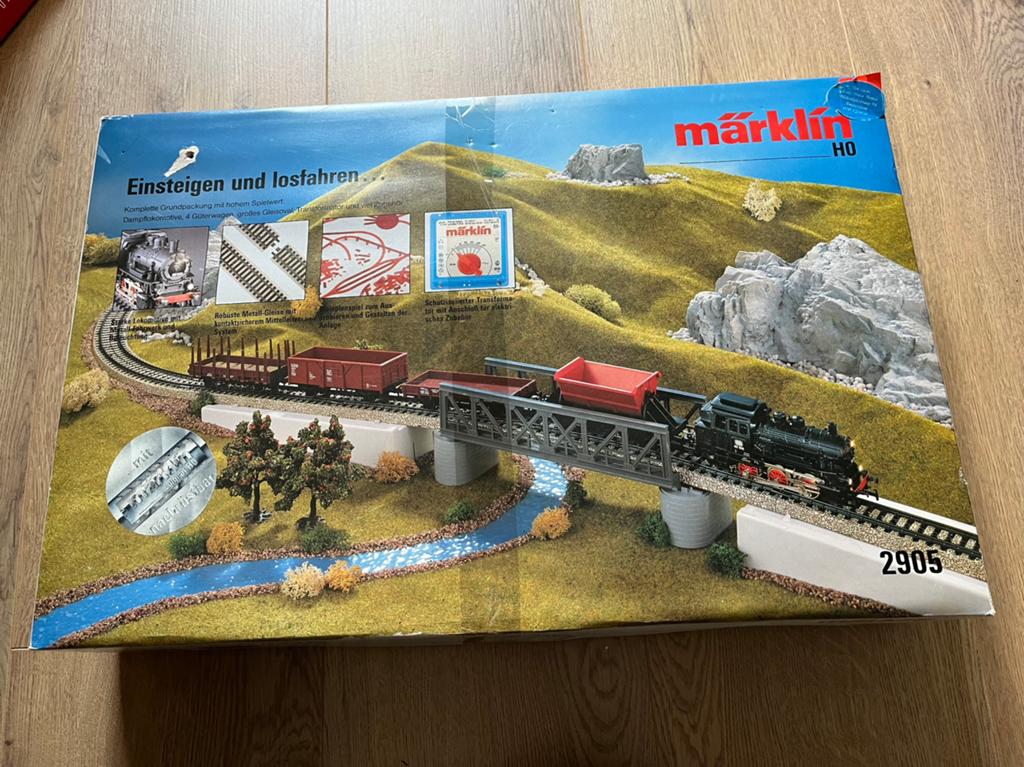 Marklin 2905, inclusief extra wagonnetjes, wissels en spoor, Hobby en Vrije tijd, Wisselstroom, Rails, Ophalen of Verzenden, Zo goed als nieuw