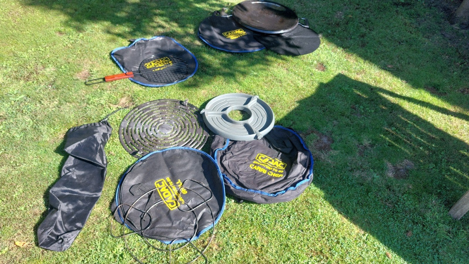 Diverse Cadac BBQ accessoires: grillrooster, skottelbraai, Tuin en Terras, Barbecue-accessoires, Ophalen, Gebruikt, Cadac en Onbekend