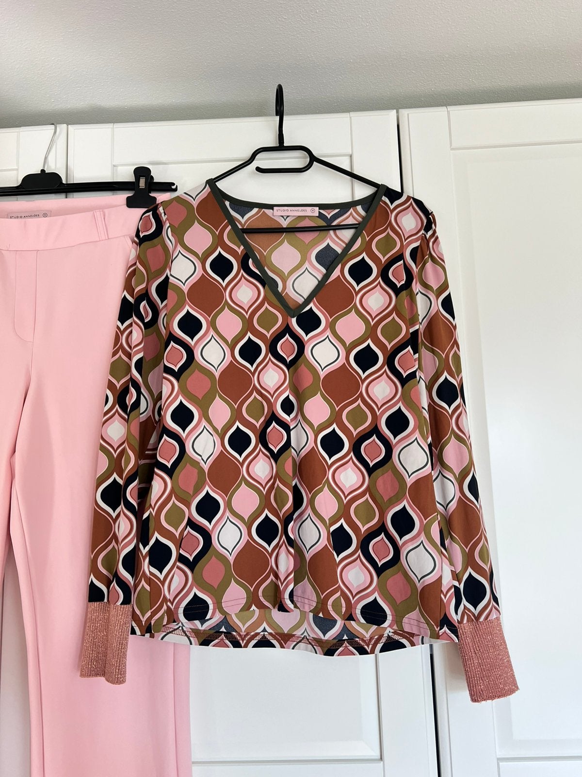 Studio anneloes set M retro shirt & flair bonded broek roze, Kleding | Dames, Maat 38/40 (M), Meerkleurig, Ophalen of Verzenden