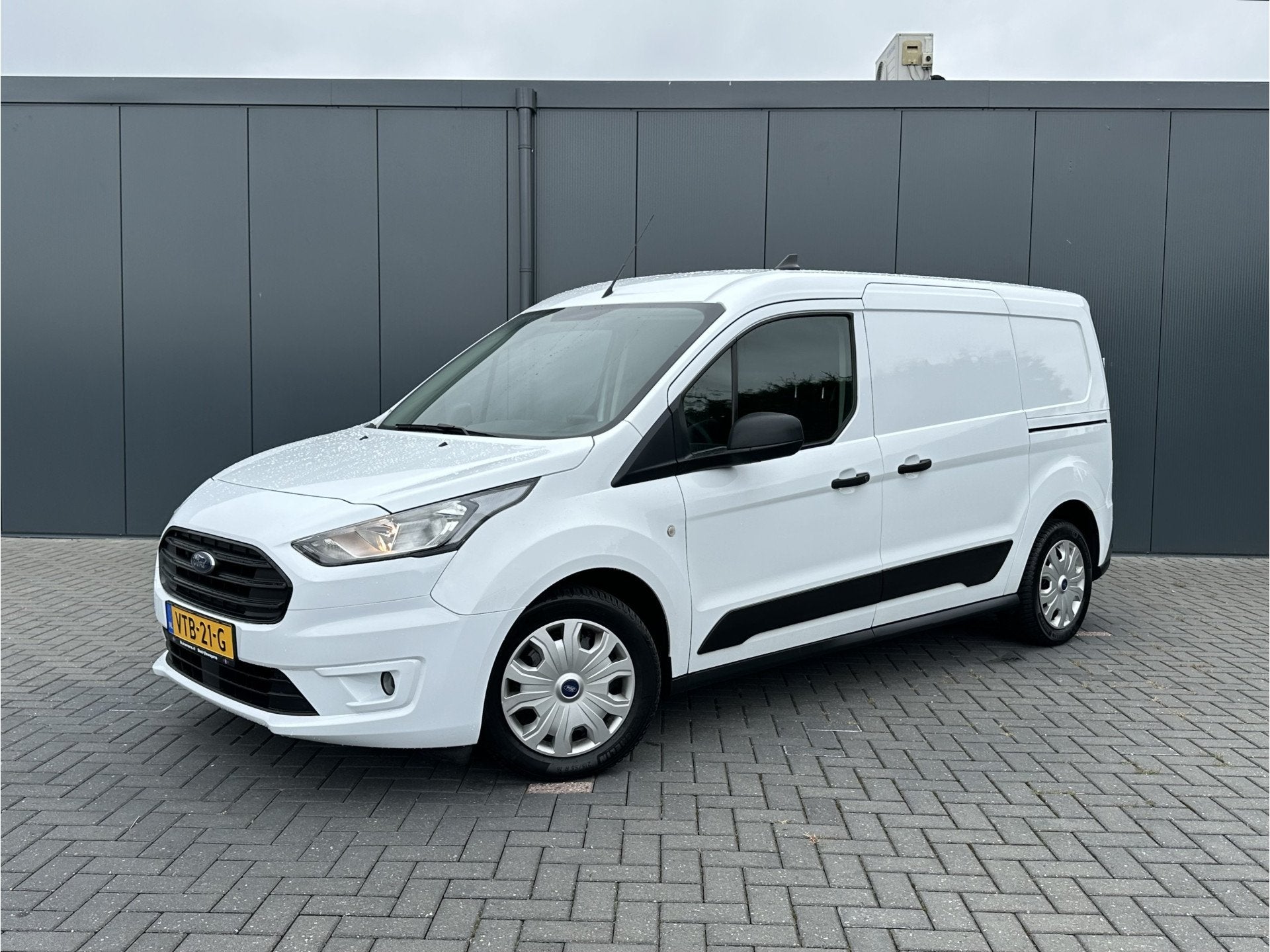 Ford Transit Connect 1.5 EcoBlue 100 PK / L2H1 / 2x SCHUIFDE, Voorwielaandrijving, 1390 kg, 101 pk, Gebruikt