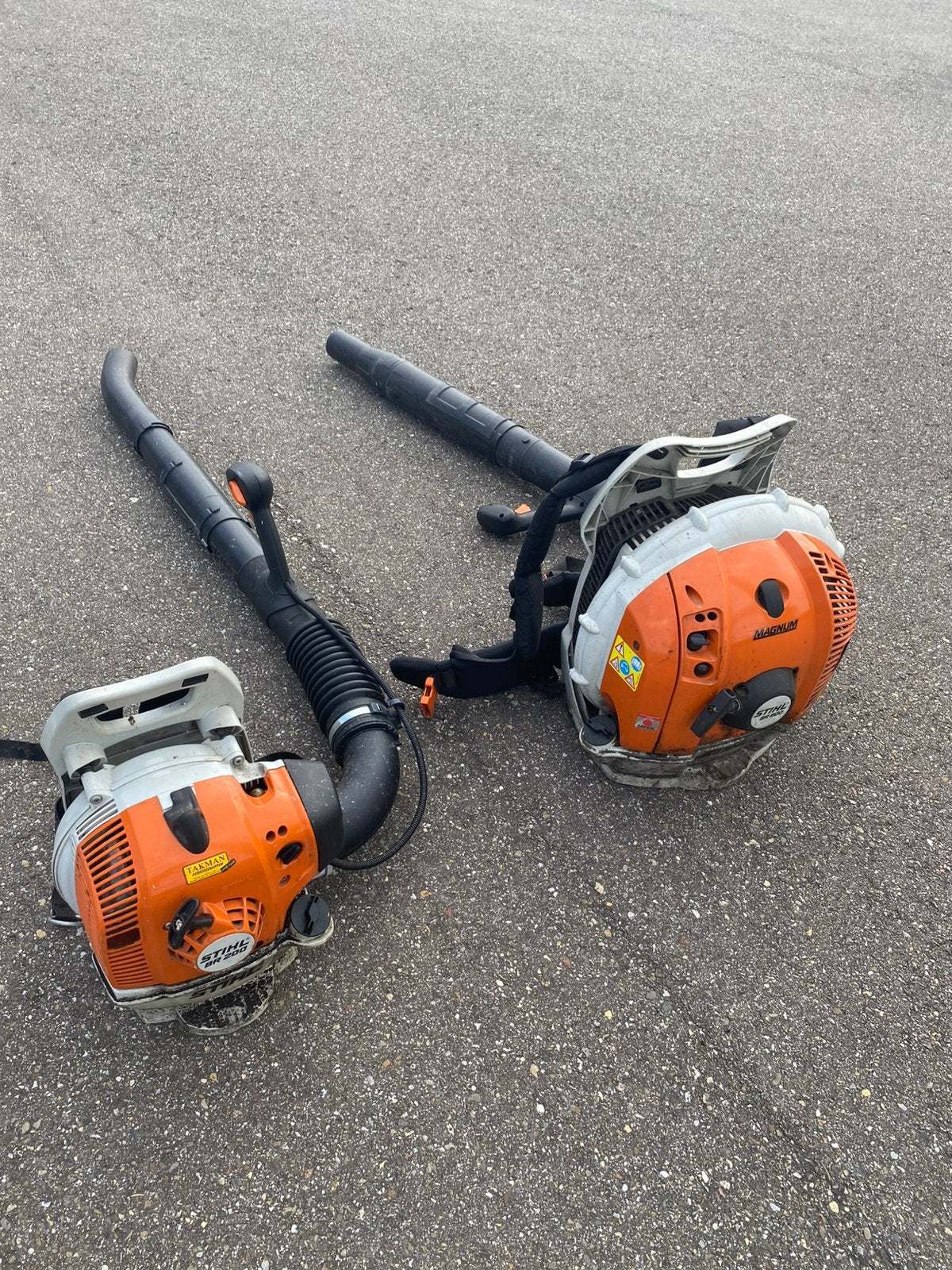 2x stihl bladblazer, Ophalen of Verzenden, Zo goed als nieuw, Benzine, Ruggedragen