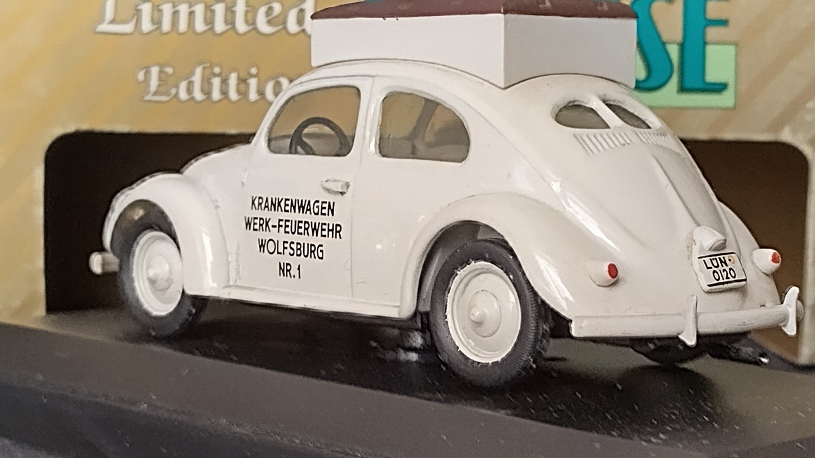 Volkswagen VW 1947 Krankenwagen Wolfsburg 1:43 Vitesse Pol, Overige merken, Auto, Verzenden, .