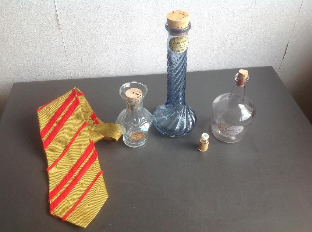 Harry Potter flesjes toverdrank, stropdas, Verzamelen, Harry Potter, Ophalen of Verzenden, Gebruikt, Overige typen