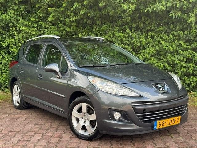 Peugeot 207 Sw/Pano/Airco/Pdc/Thaak/Cr (bj 2010), Auto's, Euro 5, 4 cilinders, Origineel Nederlands, Handgeschakeld
