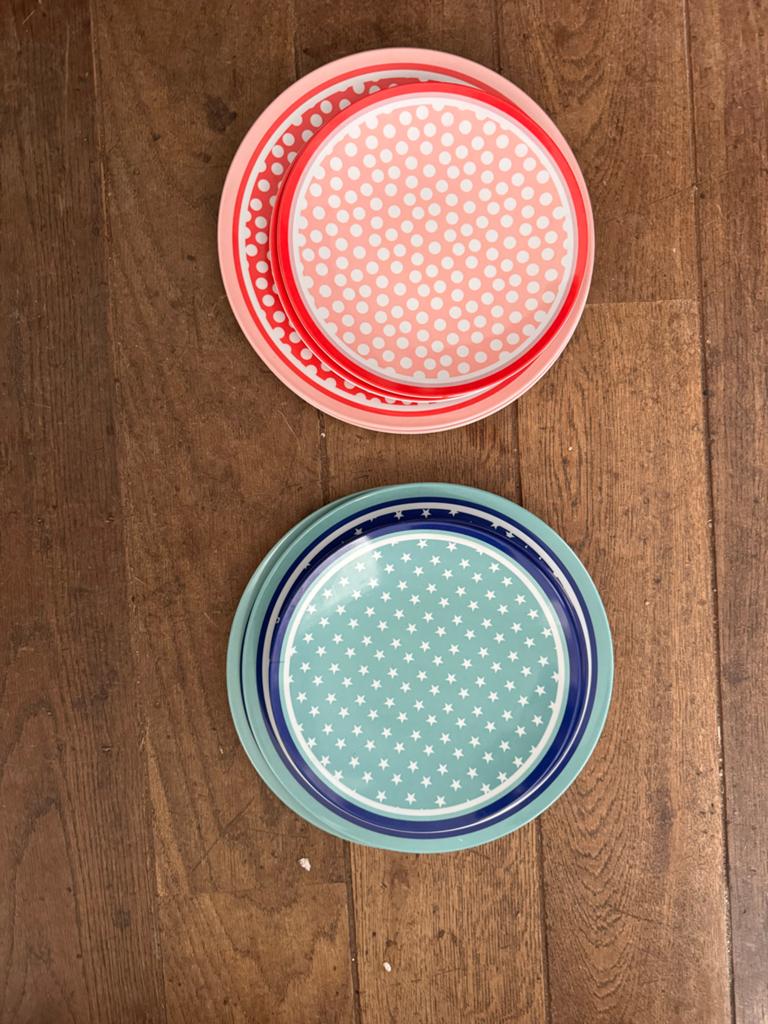 2x Melamine ontbijtbordjes roze met witte dots, Ophalen of Verzenden, Zo goed als nieuw