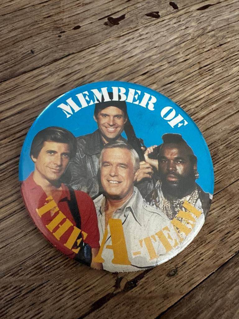 Vintage button The A- Team, Ophalen of Verzenden, Overige materialen