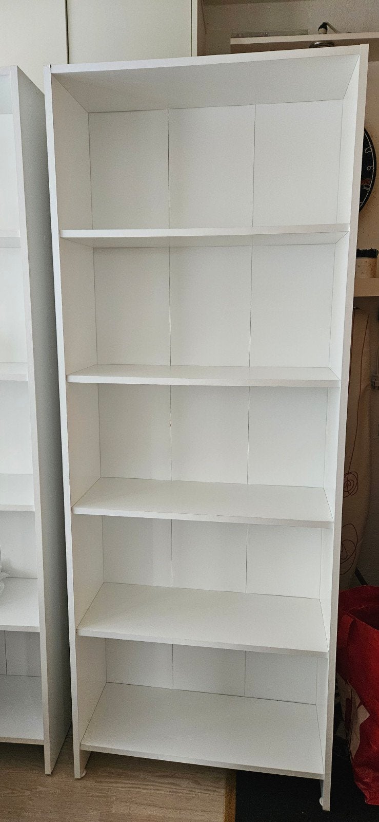 3x JYSK Boekenkast Wit - Praktisch en Stijlvol, Huis en Inrichting, Kasten | Boekenkasten, Ophalen, Met plank(en), Gebruikt, 50 tot 100 cm