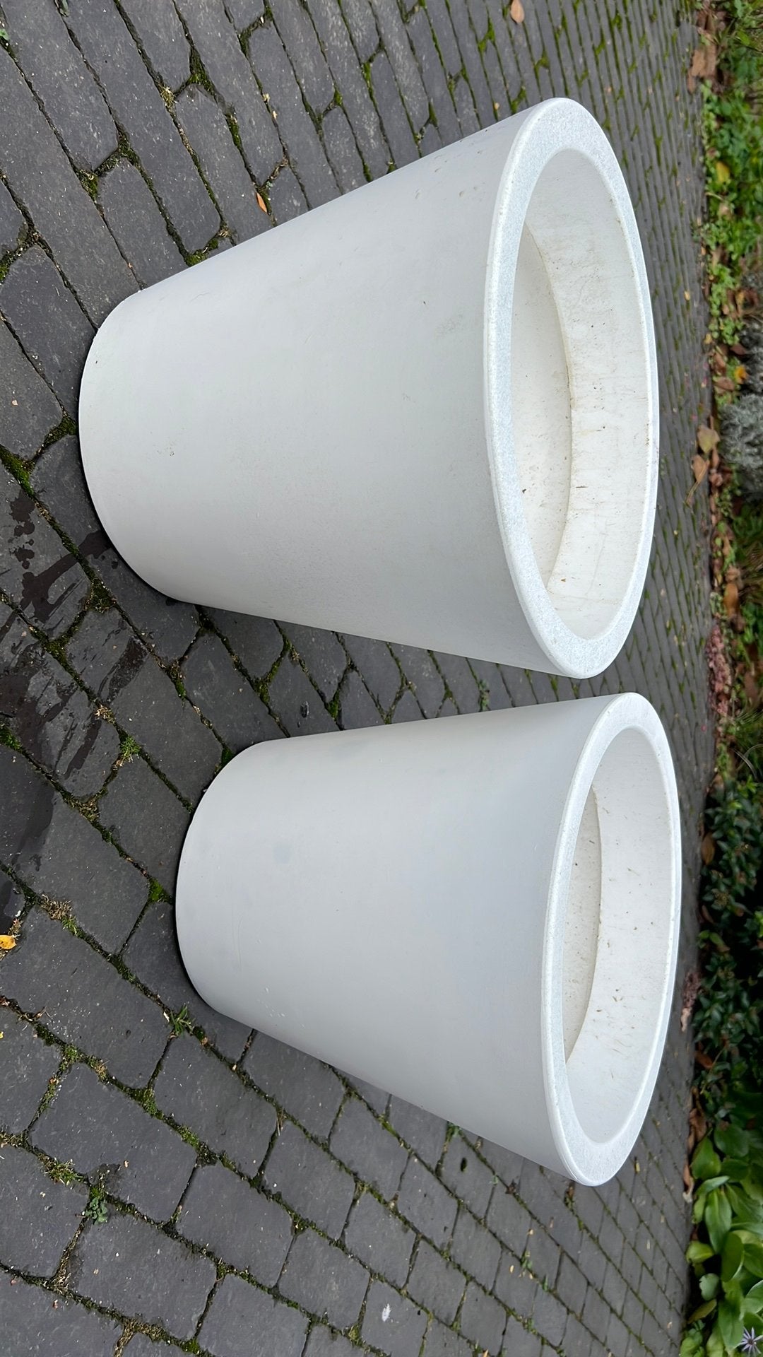2 witte kunststof bloempotten Elho, Ophalen, Kunststof, Gebruikt, Rond