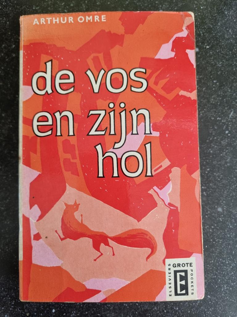 De Vos en zijn Hol - Arthur Omre (Tweede Druk), Ophalen of Verzenden, Gelezen, Arthur Omre, Europa overig