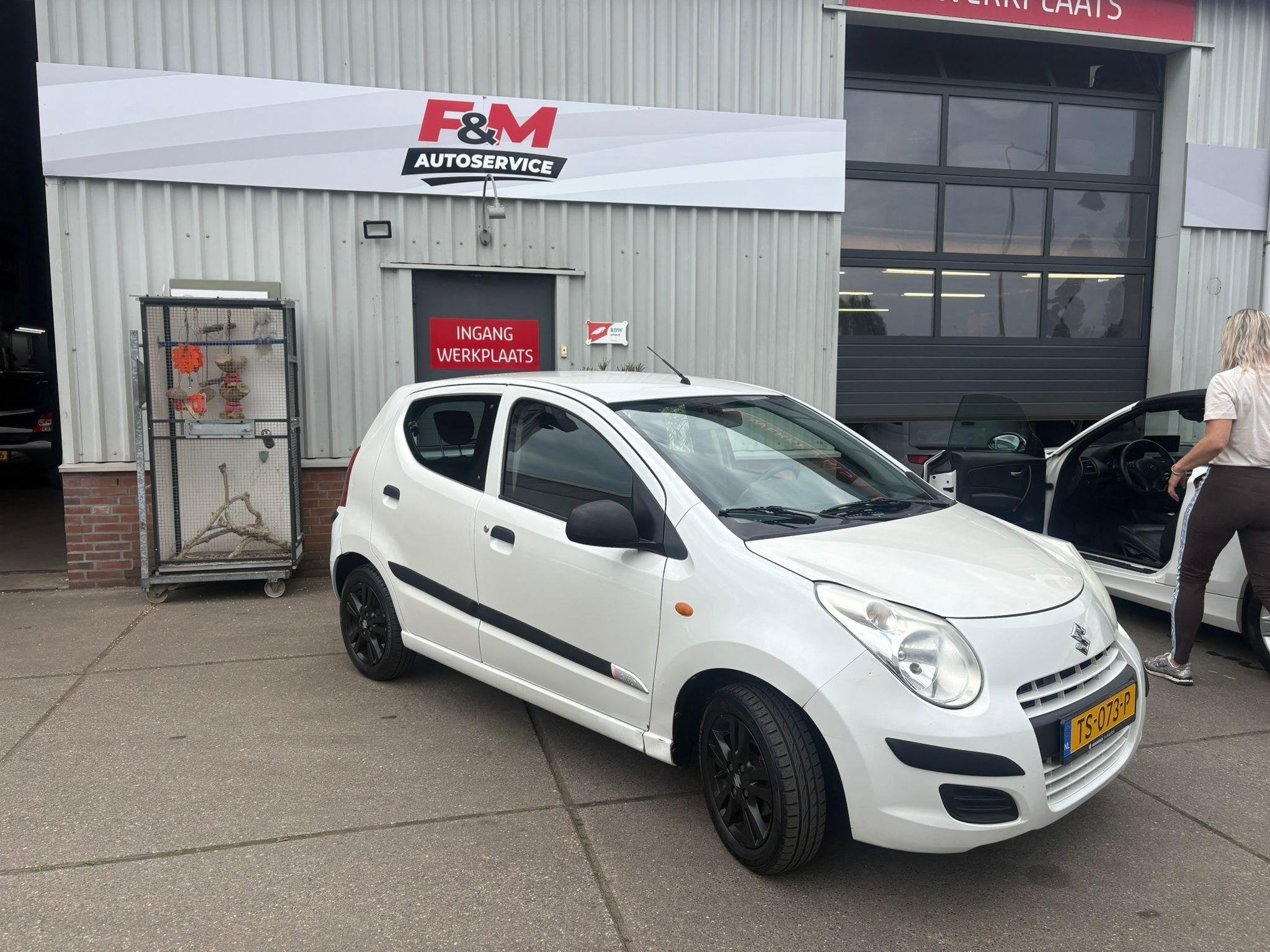 Suzuki Alto 1.0 Base Airco, radio, Auto's, Voorwielaandrijving, Euro 5, Stof, Gebruikt