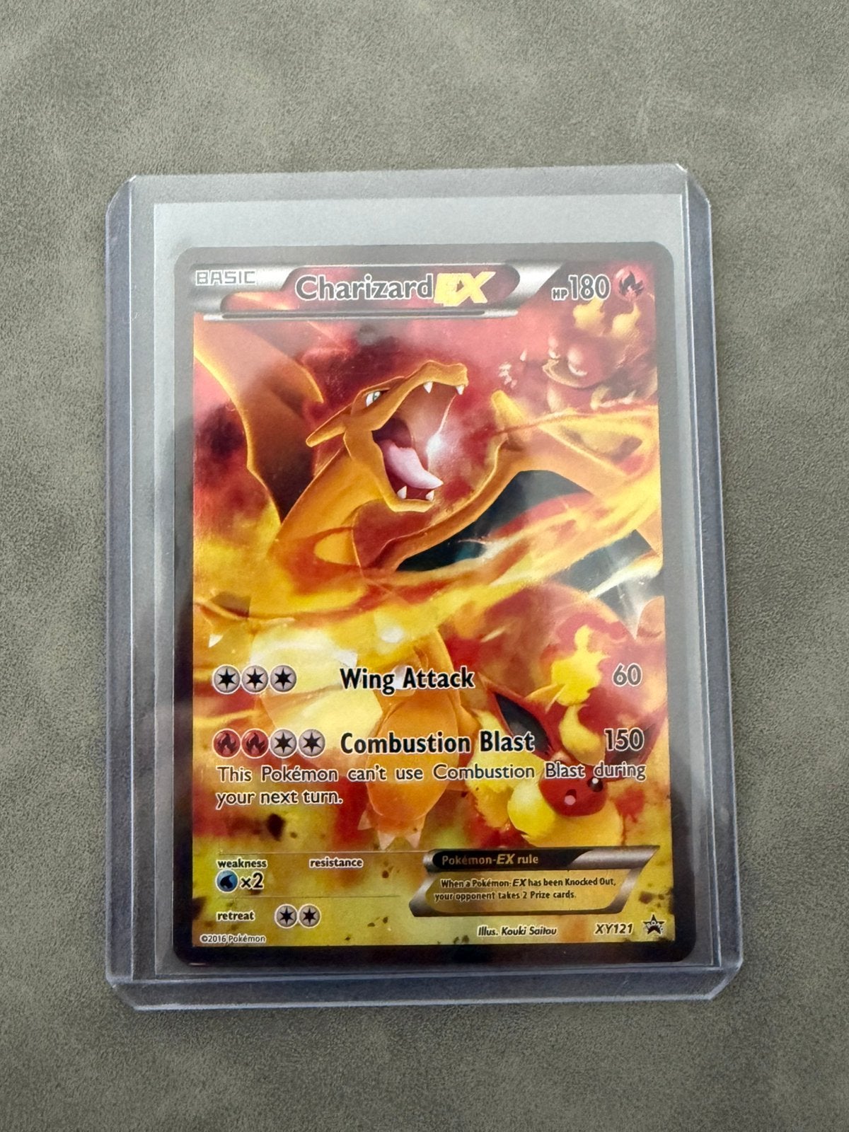 Charizard EX XY121, Ophalen of Verzenden, Zo goed als nieuw
