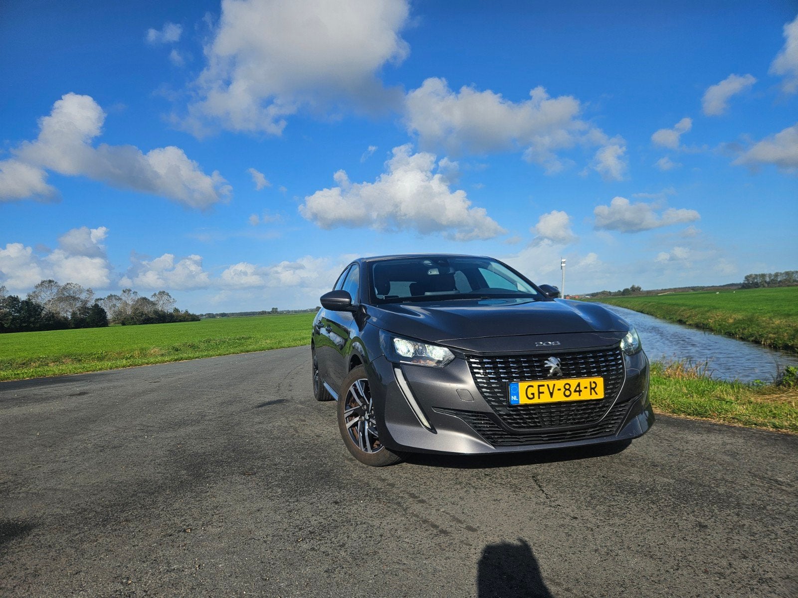 Peugeot 208 1.2 PureTech Allure pack 100 pk | 2021 | 48.000, Auto's, Leder en Stof, Handgeschakeld, Grijs, Particulier