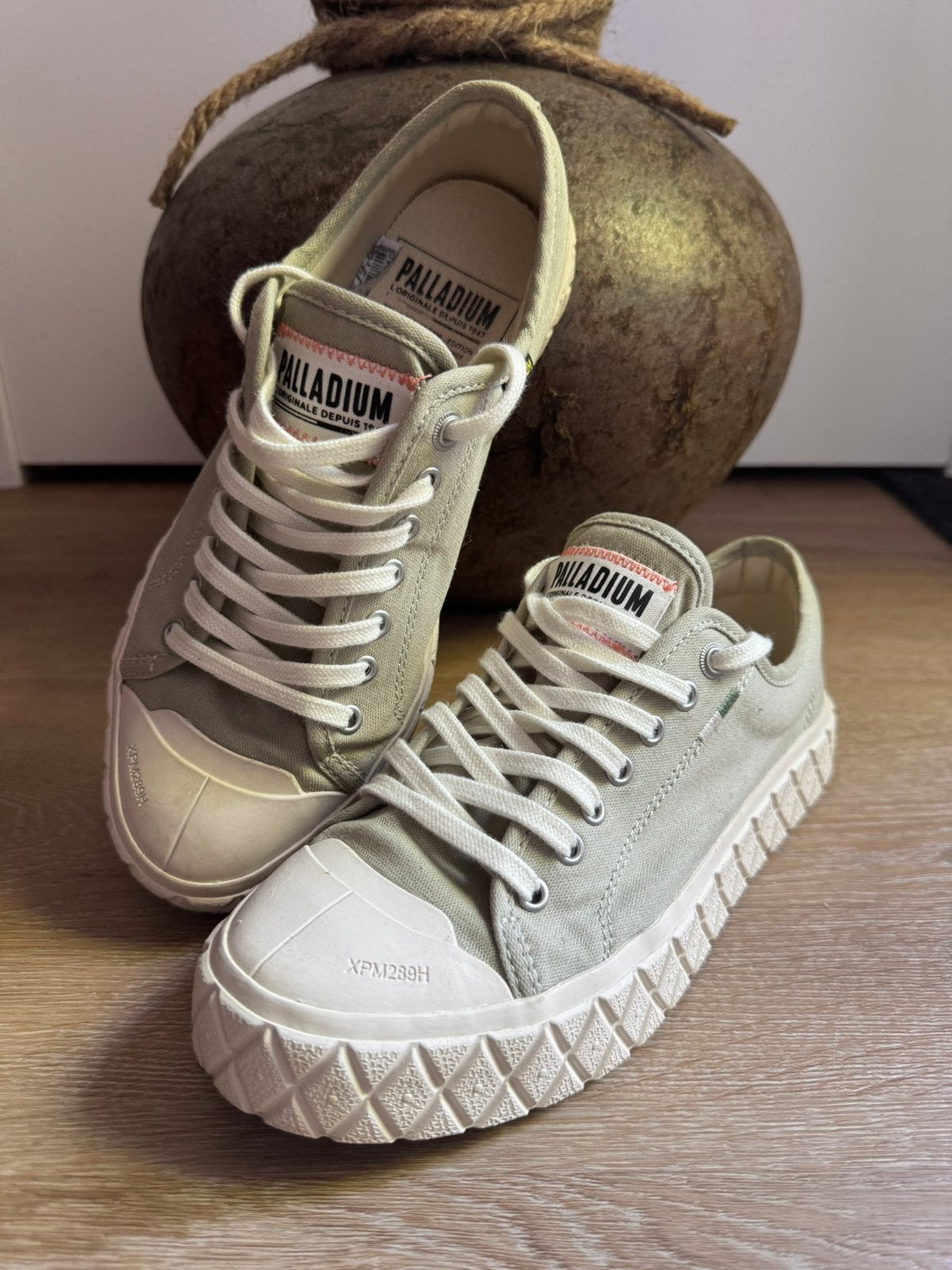 Palladium sneakers, Ophalen of Verzenden, Zo goed als nieuw, Sneakers of Gympen