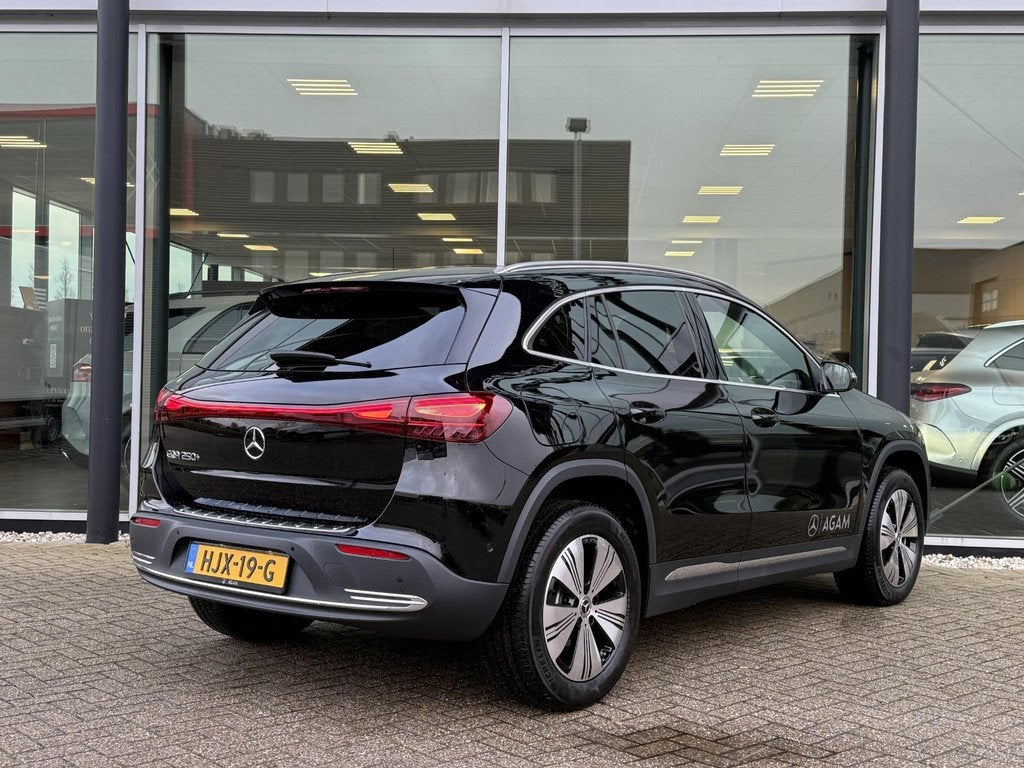 Mercedes-Benz EQA 250+ Business Solution Panorama dak | Trek, Auto's, Mercedes-Benz, Gebruikt, Zwart, 445 min, Leder en Stof