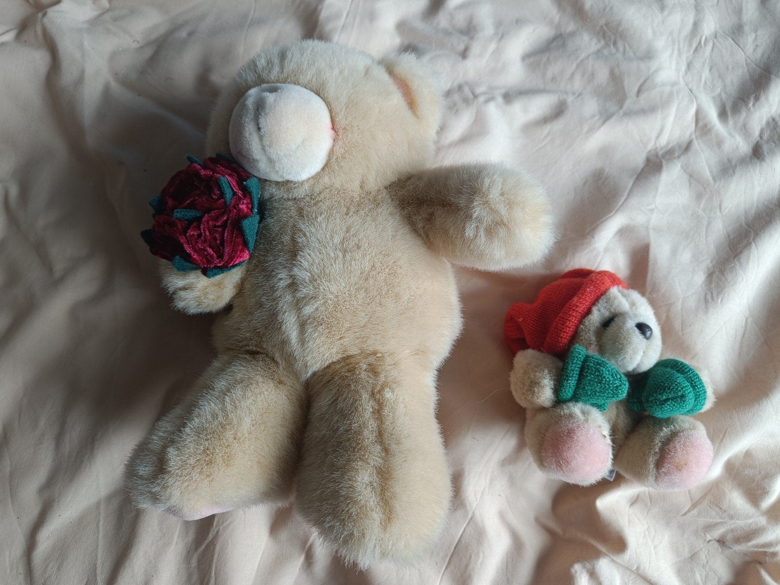 Forever Friends knuffelberen met roos en kerstmuts, Ophalen of Verzenden, Nieuw, Klein (minder dan 20 cm), Overige merken