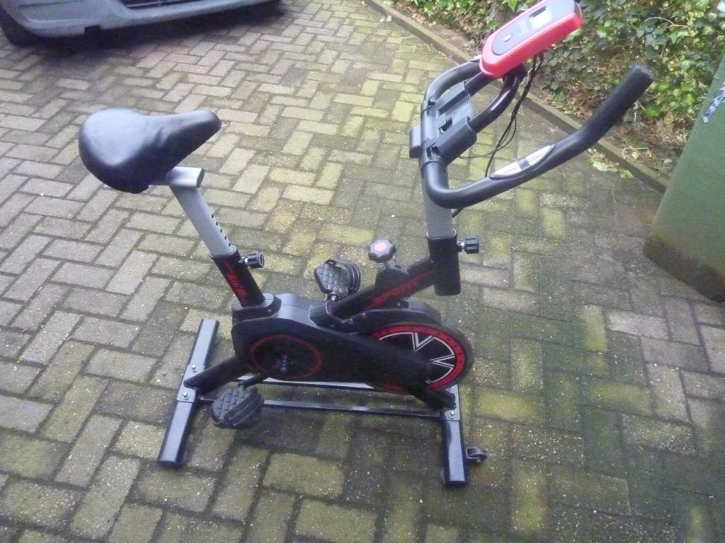 zgan bike sport home trainer alles werkt perfect, Sport en Fitness, Ophalen, Zo goed als nieuw, Hometrainer
