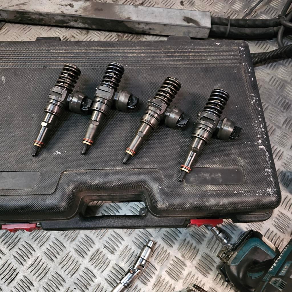 Verstuivers 1.9 TDI ATD  bc (set van 4), Ophalen of Verzenden, Gebruikt, Seat