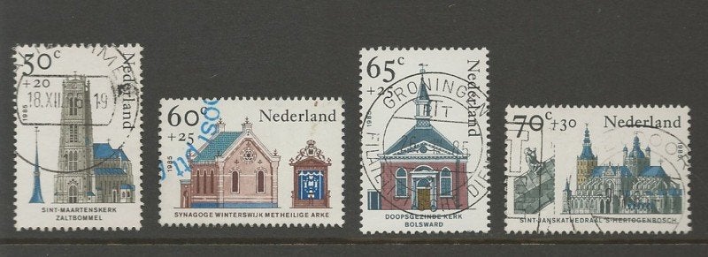 @@ 1324-1327 gestempeld @@, Postzegels en Munten, Verzenden, Gestempeld
