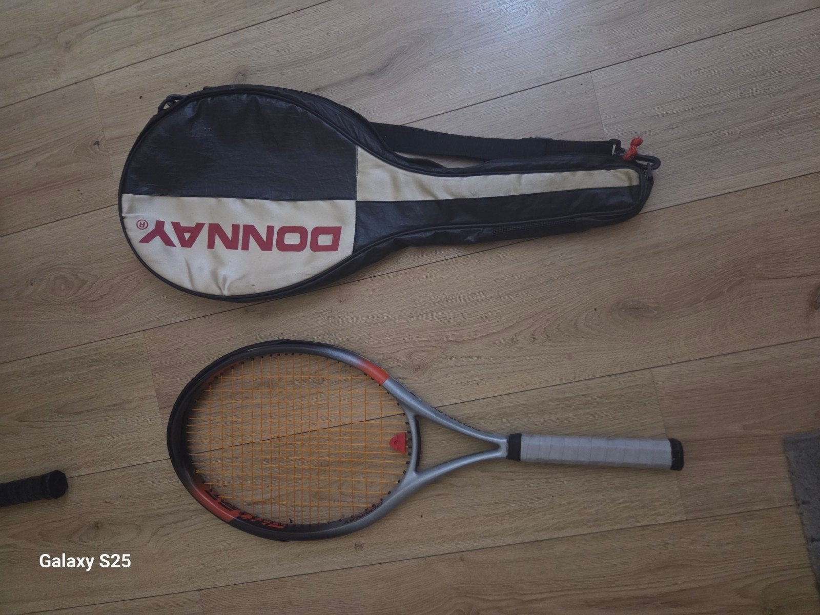 Donnay Supermidsize Tennisracket met Hoes, L2, Gebruikt, Ophalen of Verzenden, Racket