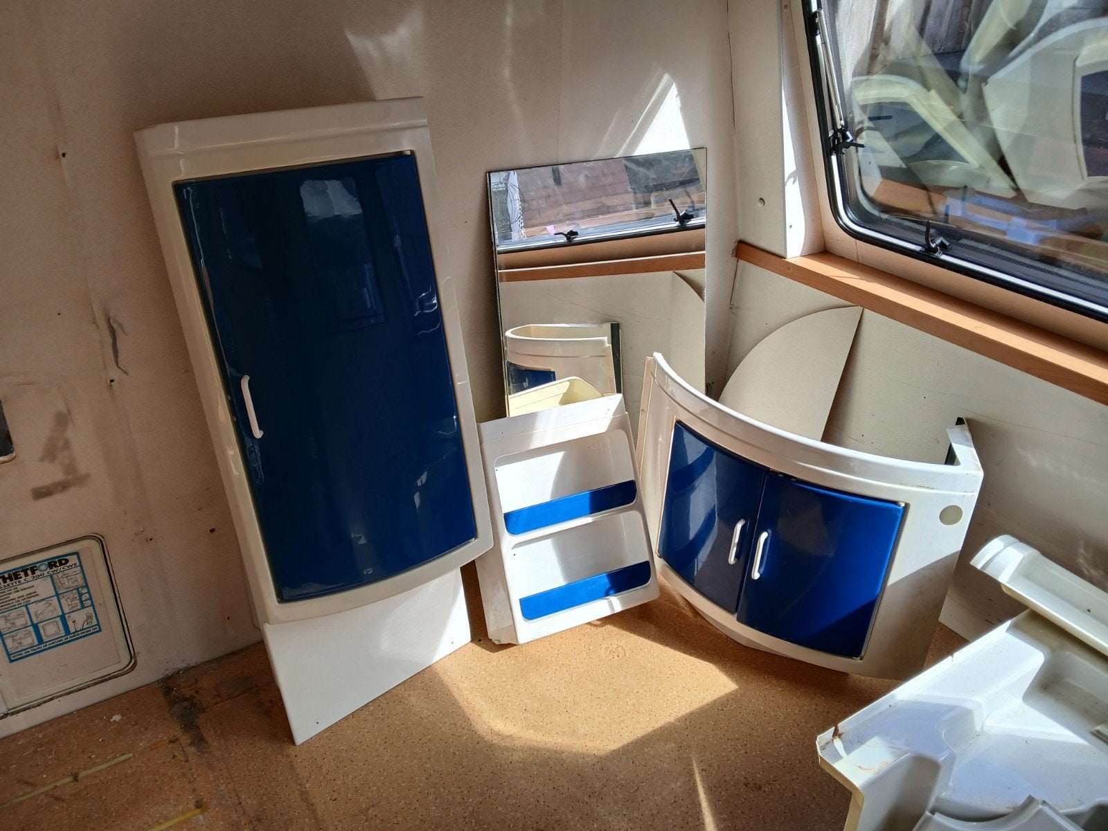 badkamer meubel delen home car, Caravans en Kamperen, Ophalen