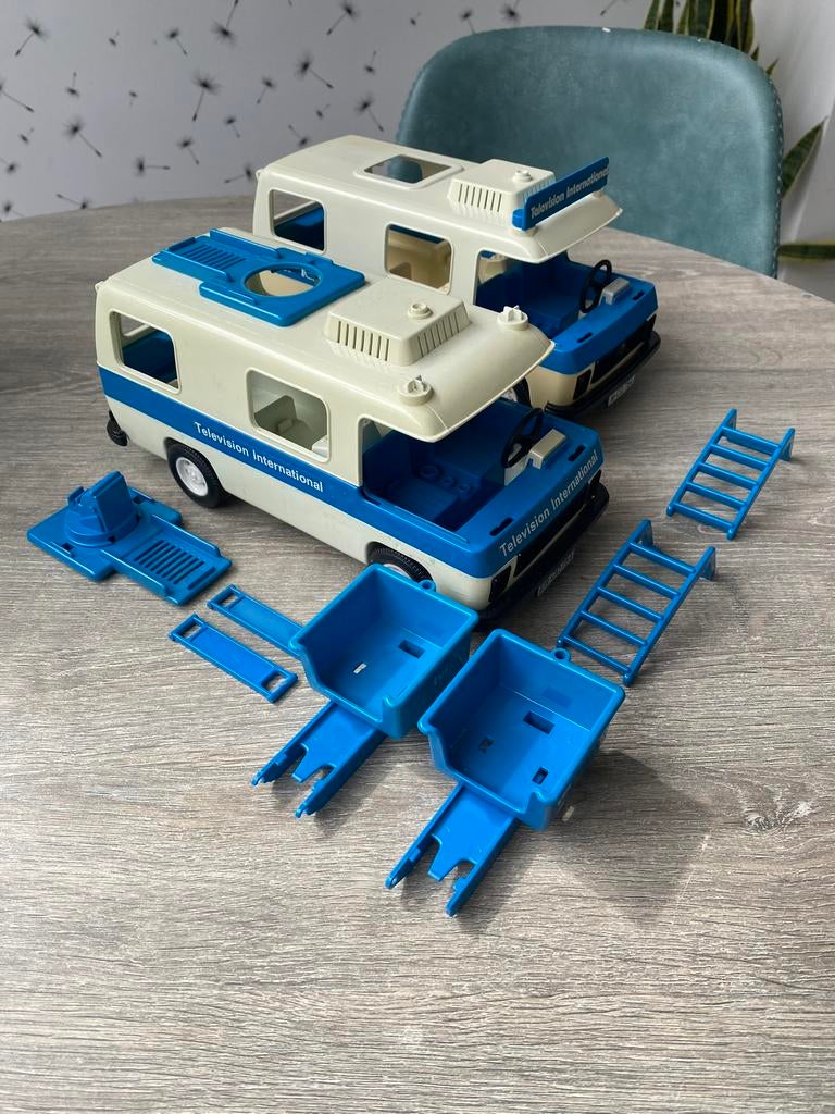 Vintage TV ploeg onderdelen, bus en poppetjes., Kinderen en Baby's, Speelgoed | Playmobil, Ophalen of Verzenden, Gebruikt, Los playmobil