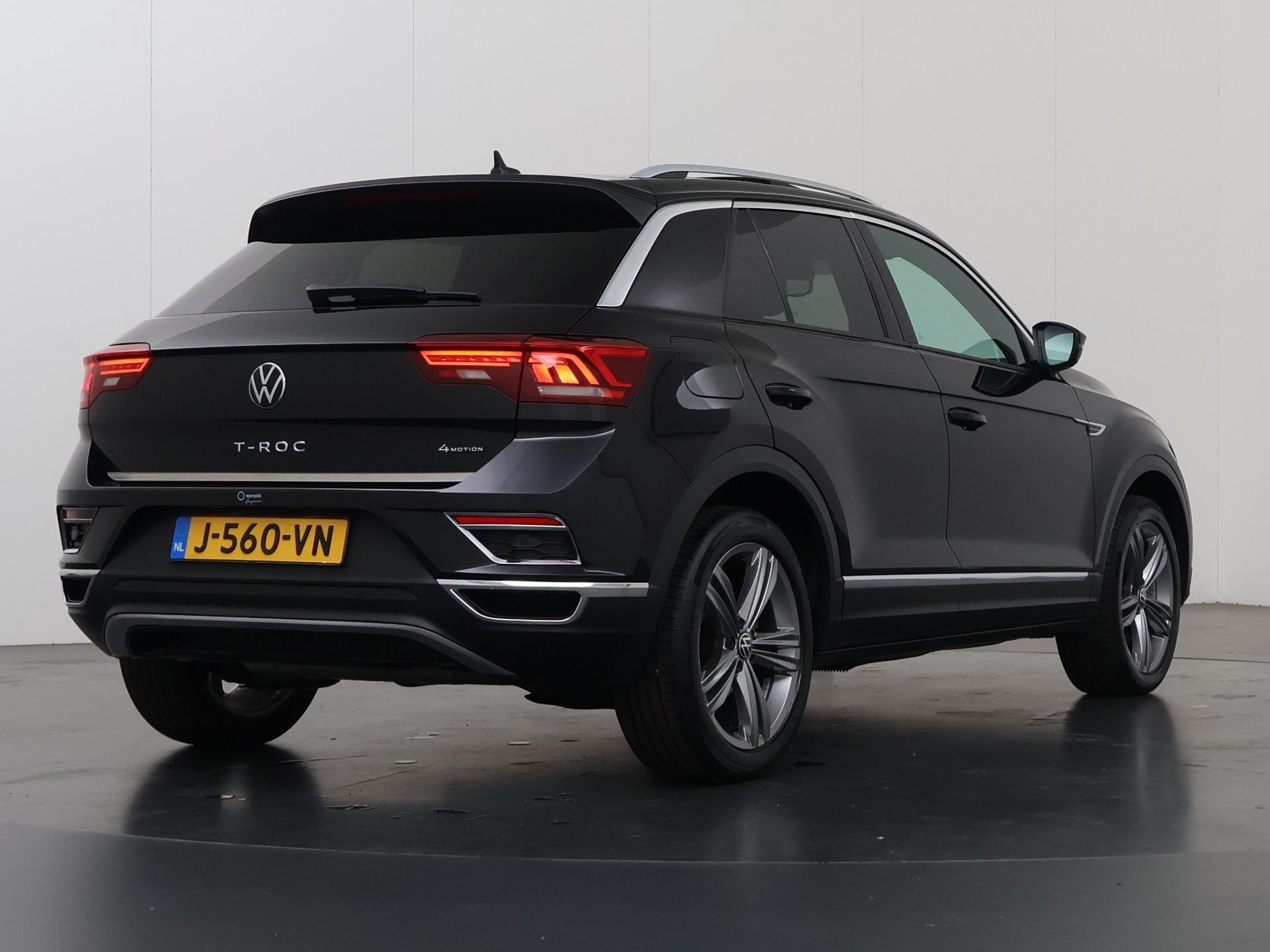 Volkswagen T-Roc 2.0 TSI 4Motion Sport | Panoramadak | Virtu, Auto's, Volkswagen, Automaat, Gebruikt, Zwart, Origineel Nederlands