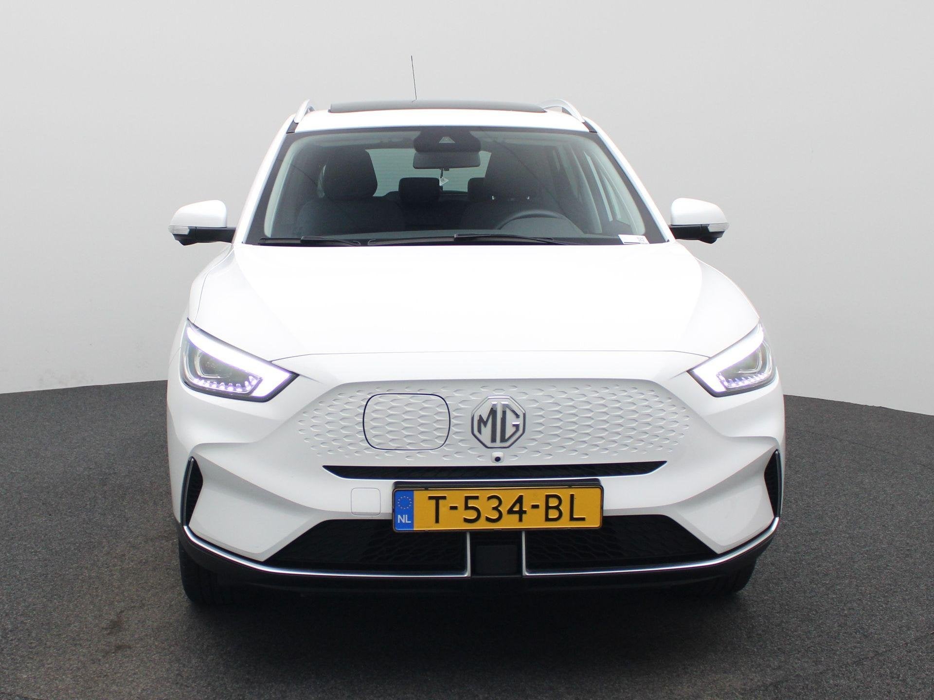 MG ZS EV Long Range Luxury 70 kWh | Apple Carplay/Android Au, Auto's, 12 maanden, Gebruikt, ZS, Origineel Nederlands