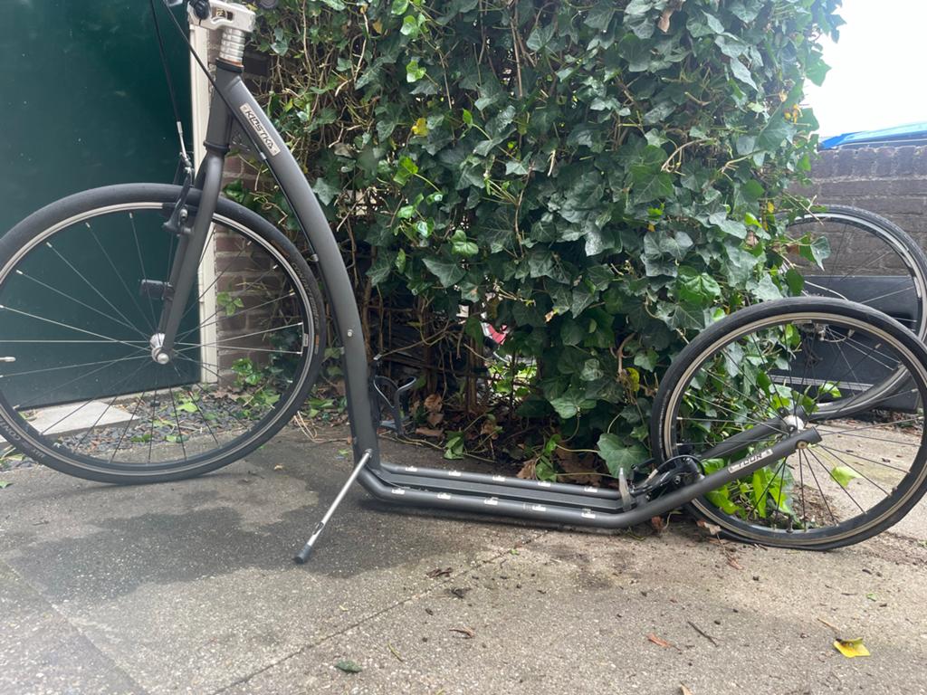 2 Kostka steps voor volwassenen, 1 met stuurverhoger, Fietsen en Brommers, Steps, Ophalen, Gebruikt, Gewone step