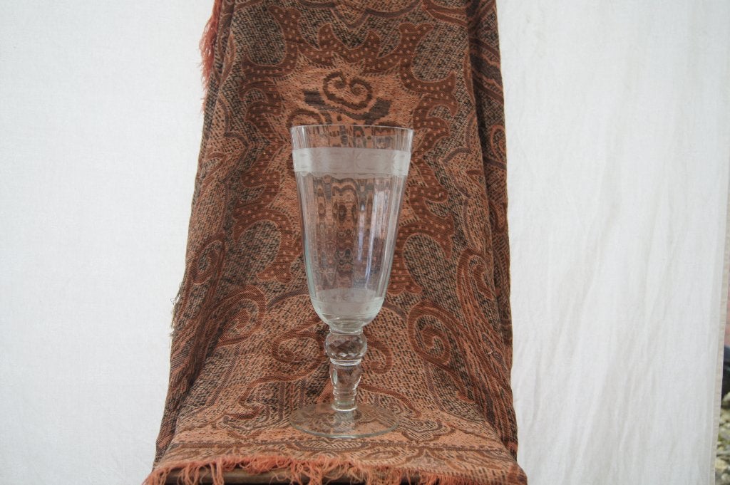 Glas  gegraveerd patroon rond de rand / diversen, Antiek en Kunst, Ophalen of Verzenden
