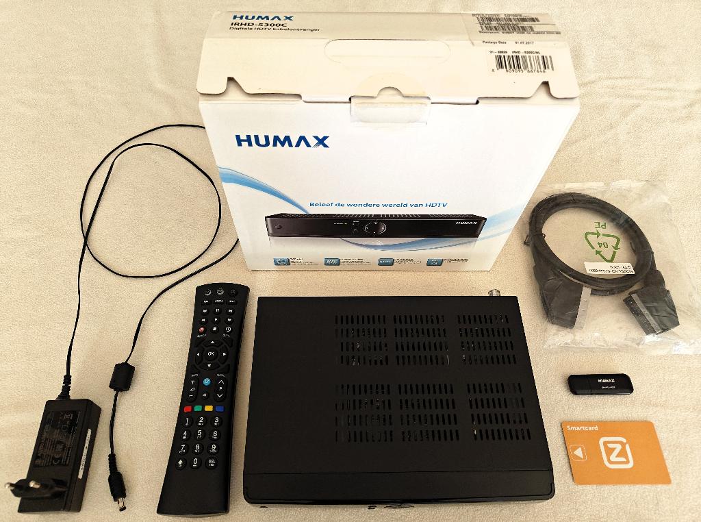 Humax IRHD-5300C kabel TV ontvanger - Ziggo, Ophalen of Verzenden, Zo goed als nieuw, Decoder