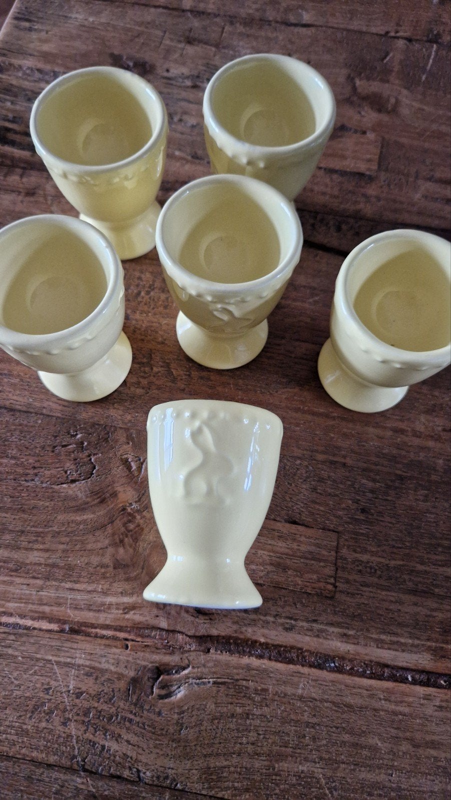6 gele eierdopjes, Huis en Inrichting, Ophalen of Verzenden, Zo goed als nieuw, Overige materialen, Minder dan 25 cm