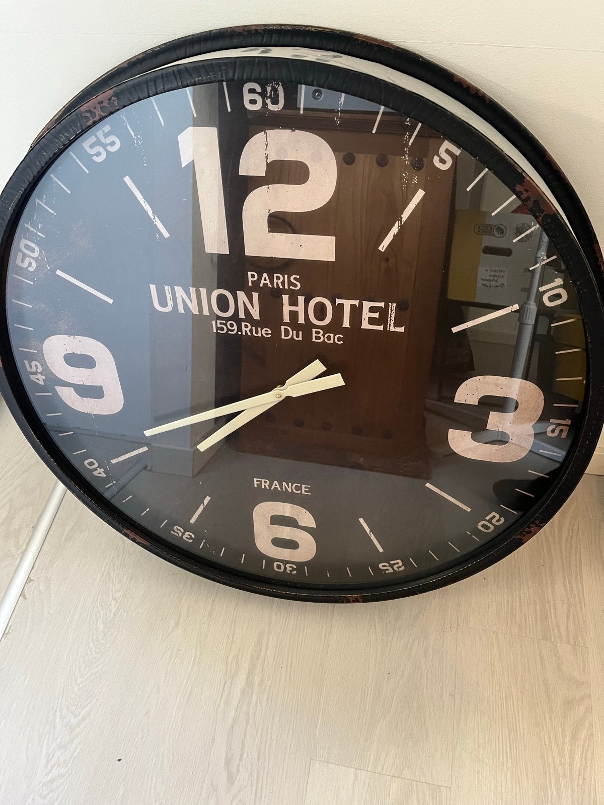 Grote wandklok 90 cm - Union Hotel Parijs stijl, Ophalen, Analoog, Industrieel, Zwart