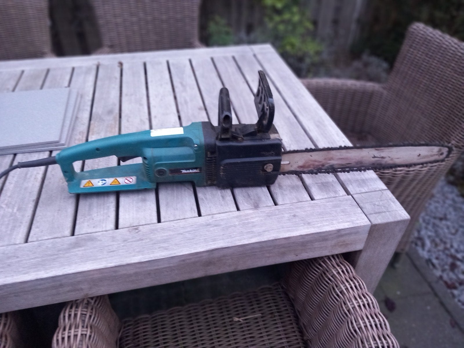 Makita elektrische kettingzaag 1800W met 800mm zaagblad