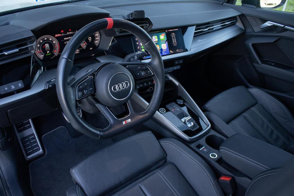 Audi A3 Sportback 35 TFSI S Line PANO LEDER CAMERA KEYLESS A, 4 cilinders, Automatische klimaatregeling, Leder, Bedrijf